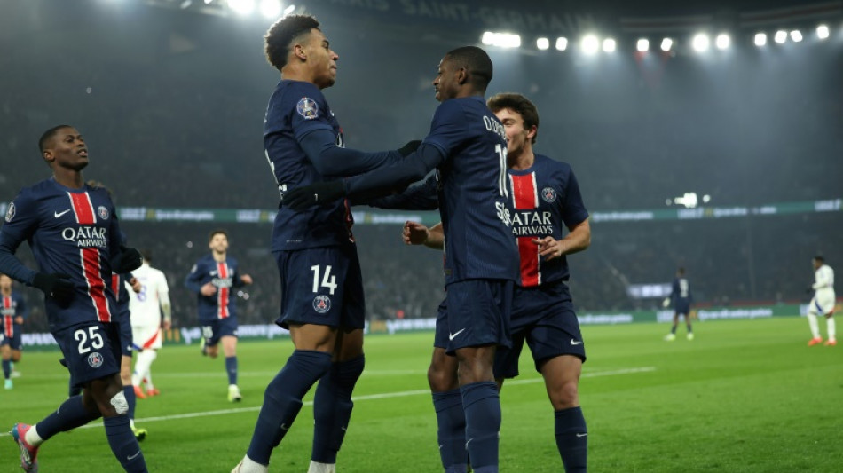 PSG vence Lyon (3-1) e amplia liderança na Ligue 1