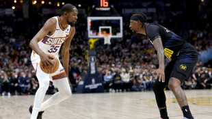 NBA: les Suns eclipsent les Nuggets, 10/10 pour les Rockets