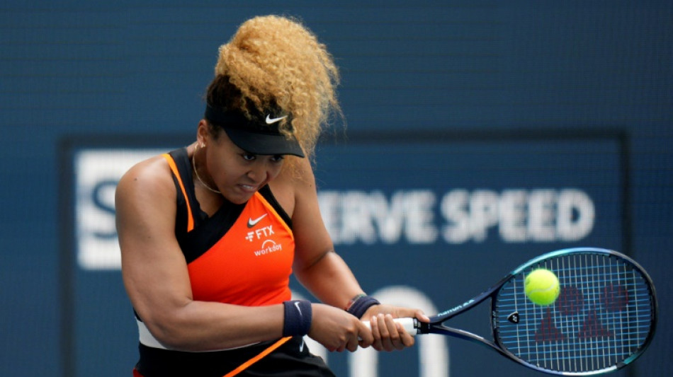 Osaka advances in Miami as Kerber downed