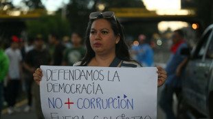 Guatemala completa una semana de protestas y los campesinos se suman con un "paro indefinido"