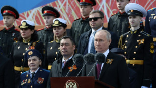 Putin llama a la "victoria" ante Ucrania en desfile militar en Moscú