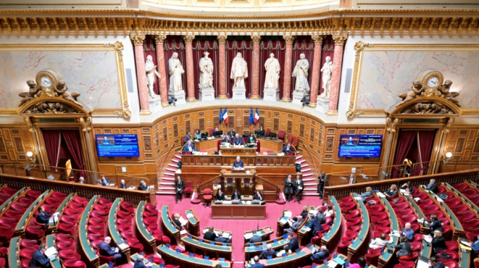 Mariage d'un étranger en situation irrégulière: le Sénat veut l'interdiction malgré les barrières juridiques