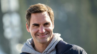 Tennis: Federer espère continuer en 2023