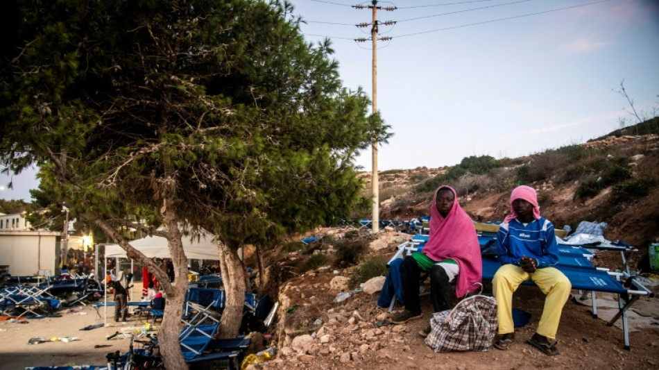 Baja la presión en Lampedusa con el traslado de migrantes al resto de Italia