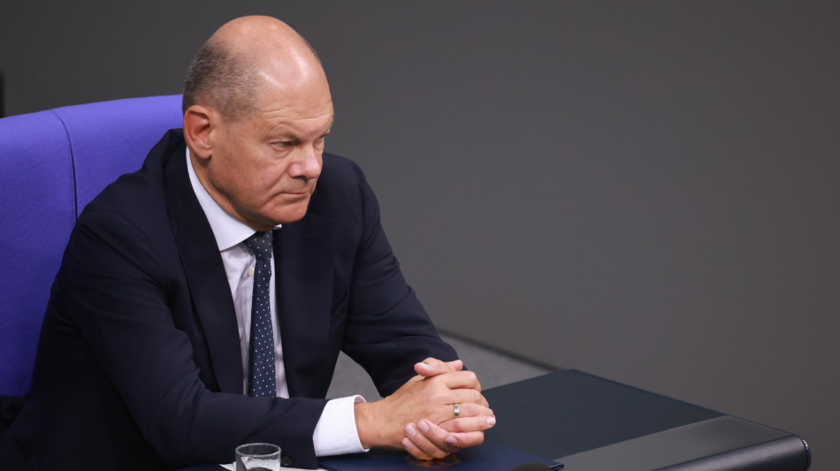 Scholz, 'siamo noi a decidere chi entra in Germania'