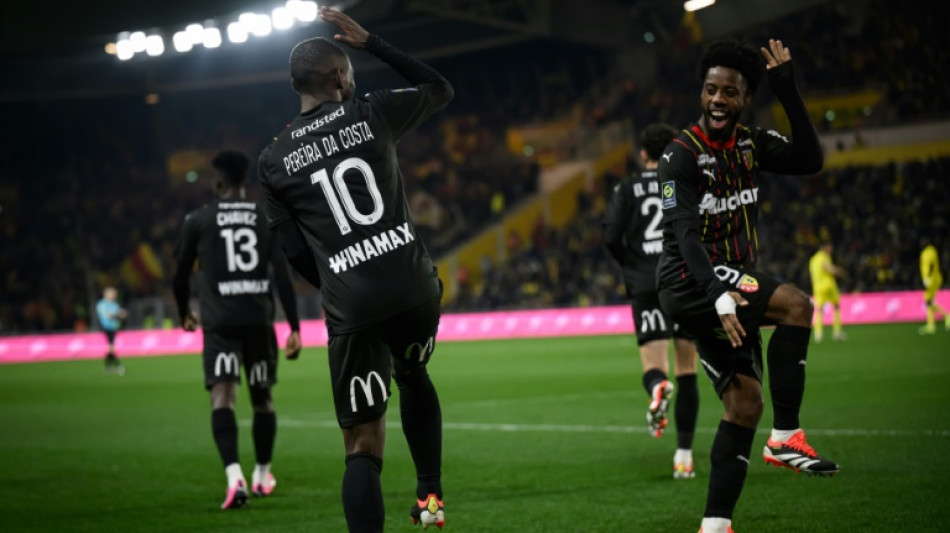 L1: Lens enfonce un peu plus Nantes