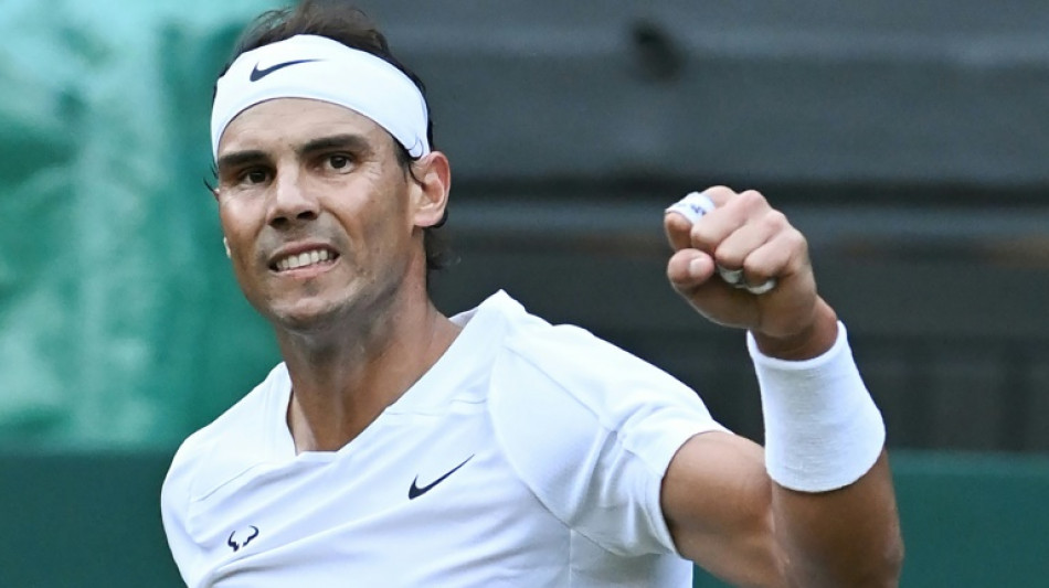 Nadal ignores body language at Wimbledon as Halep eyes semis