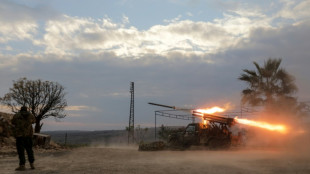 Les rebelles encerclent quasi-totalement une ville-clé de Syrie