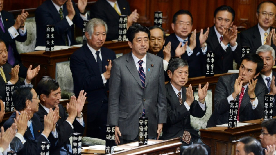 Japón despide a asesinado exlíder Abe con polémico funeral